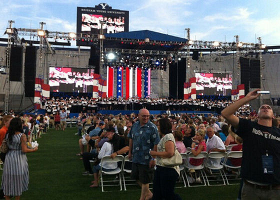 Tablice reklamowe P8 LED Koncert TV Show StageRent Wyświetlacz LED Ściana wideo 1R1G1B