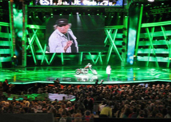 RBG P10 Stage Rental Wyświetlacz LED Kolorowy ekran High Definition Video 10000dot / m2