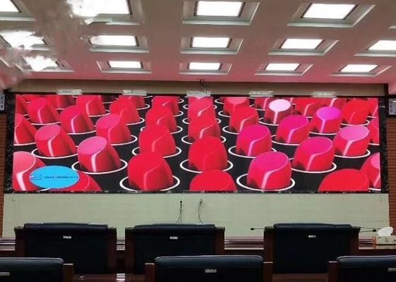 P1.875 Wyświetlacz LED o małej pikselowej podziałce 3840 Hz Odśwież do najwyższej sali konferencyjnej