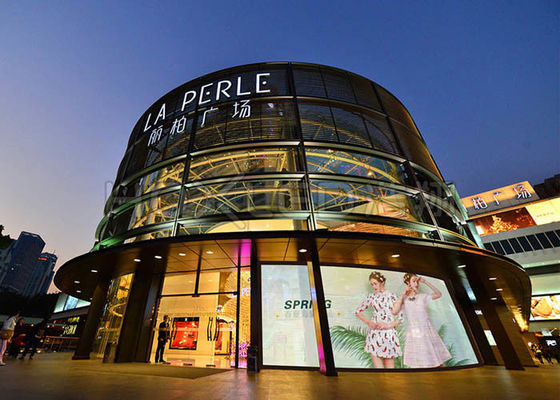 Przezroczysty wyświetlacz LED o wysokiej jasności Ściana wideo 10 mm Pixel Pitch 5000 nitów