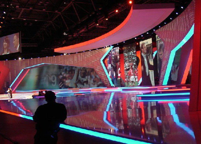 SMD3528 Wyświetlacz LED do wypożyczania na miękkiej scenie Kolorowy ekran sceny na stole montażowym P4mm